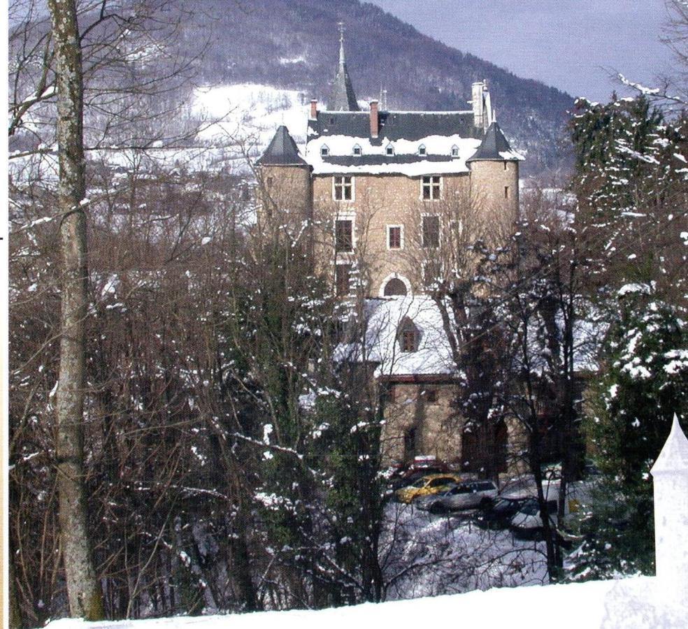 Le Belvedere De La Grand Croix Dans Le Chateau D'Uriage Saint-Martin-dʼUriage Exteriör bild